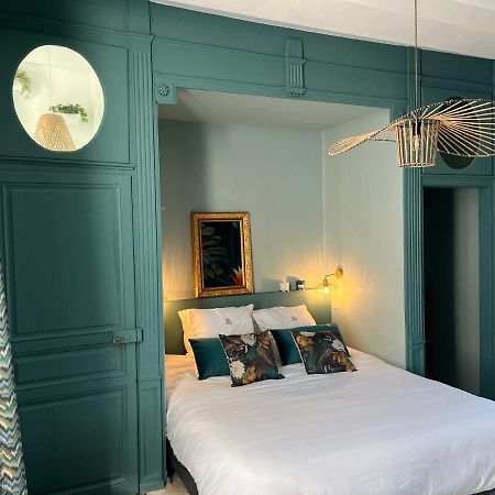 Bed and Breakfast Aux Remparts De Montreuil Montreuil  Exterior foto