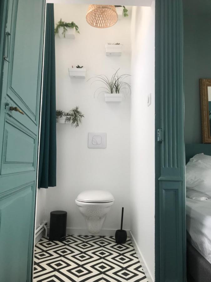Bed and Breakfast Aux Remparts De Montreuil Montreuil  Exterior foto